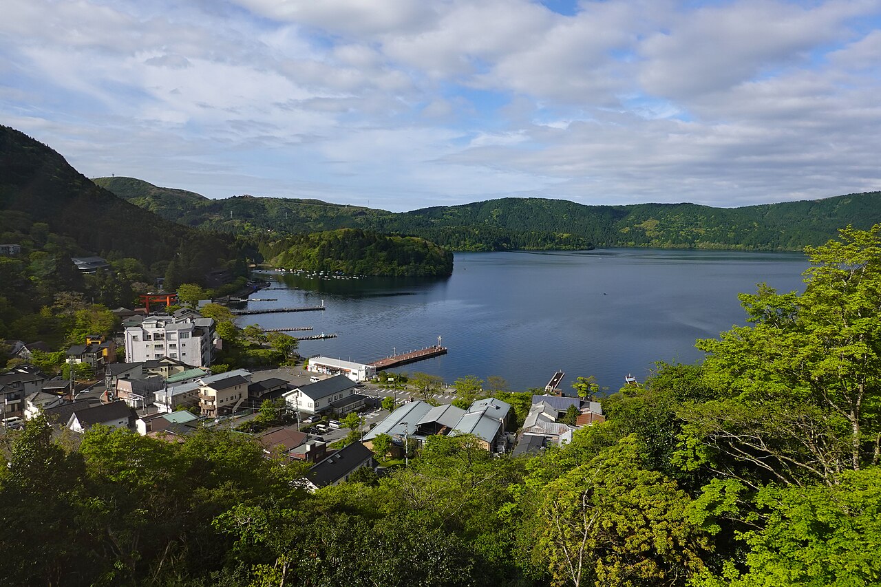Lake Ashi pirate ship cruise with Mount Fuji